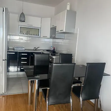 Milka2 Apartmants *